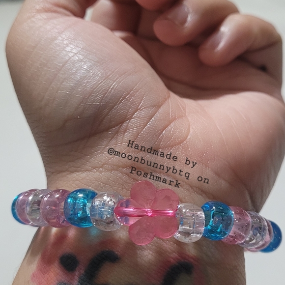 Handmade bracelet "she/her" pronoun LGBT trans pride 🏳️‍🌈 beaded kandi - Picture 3 of 4
